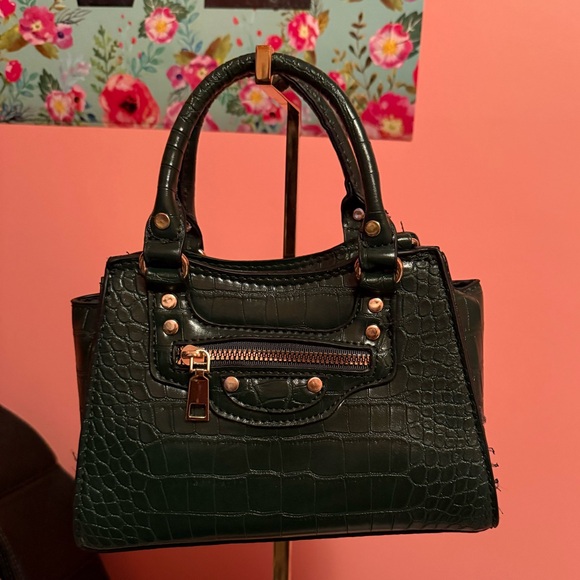 Croc-Embossed Purse - Picture 1 of 2